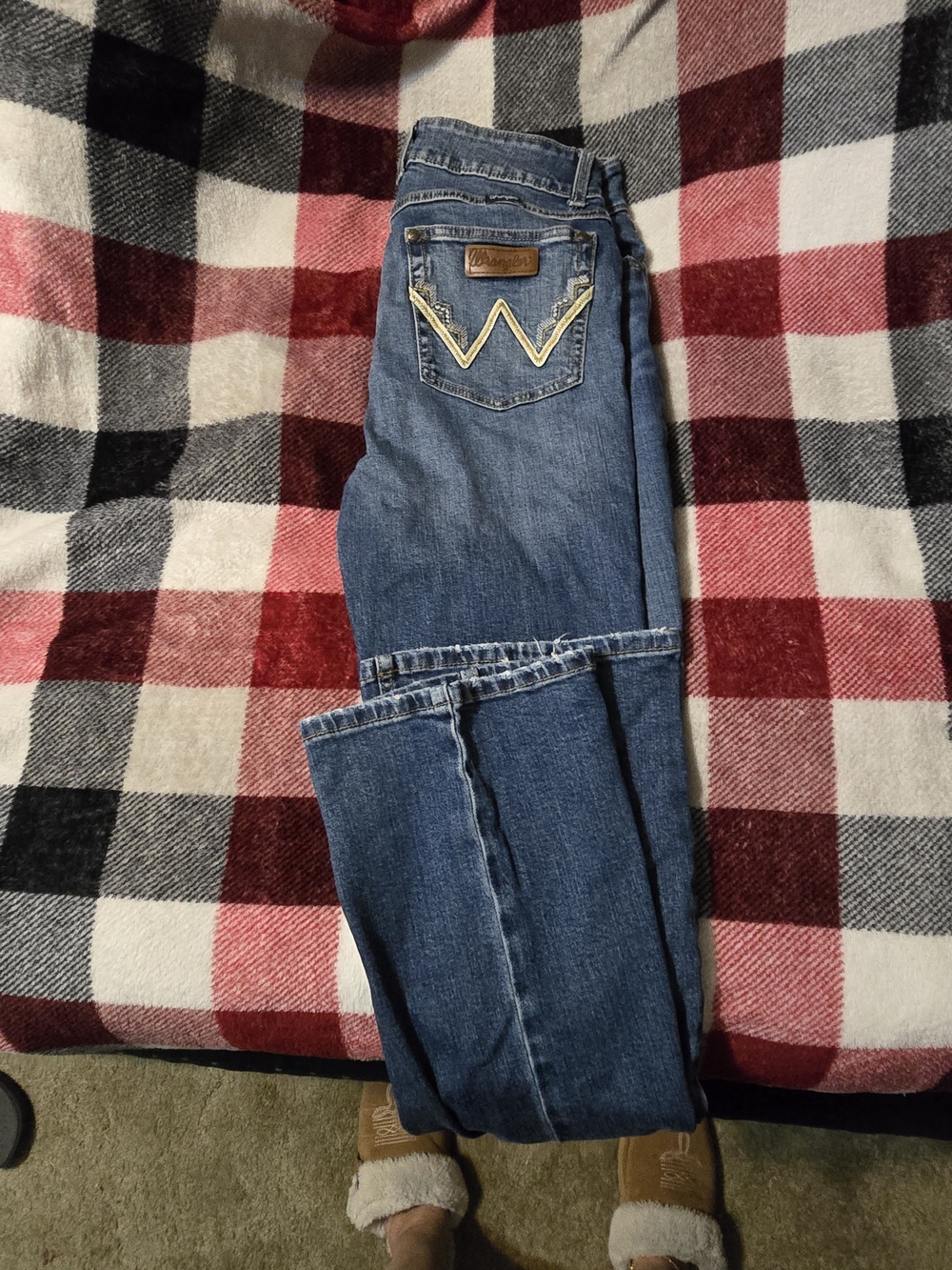 Wrangler Women's Medium Blue Boot Cut Jeans with Signature Back Pocket